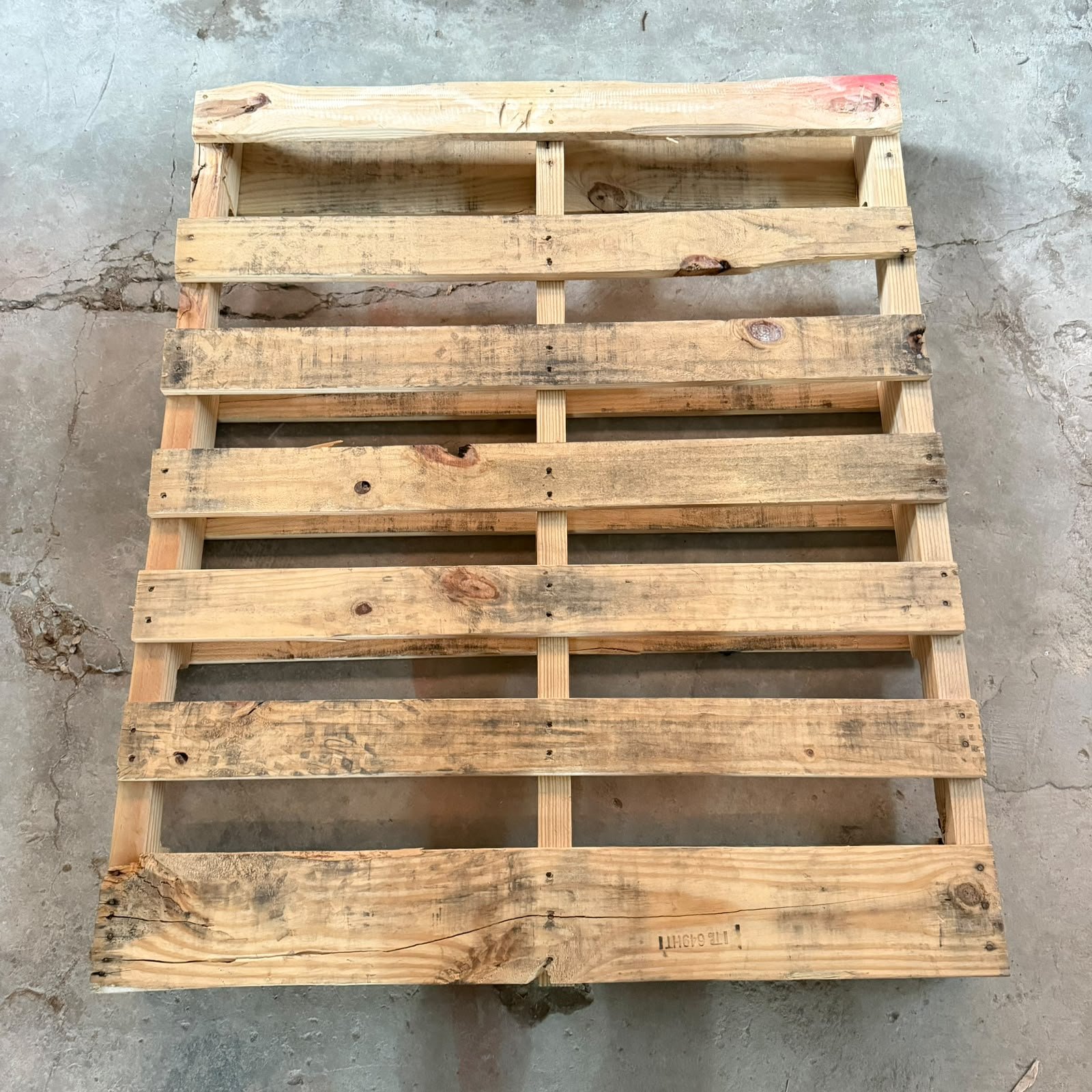 Estiba de madera estándar certificada HT